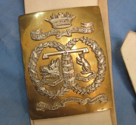 British Victorian Era, Argyle & Sutherland Officers Buff Leather Shoulder Belt — image 3