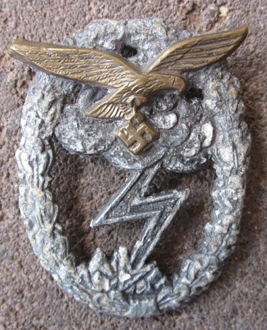 German WWII Luftwaffe Ground Combat Badge, Field Recovered — image 2