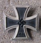 German WWII Screwback Iron Cross 1st Class, Soldier Modified