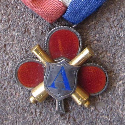 US Post Civil War 1st Division, 2nd Corps Artillery Veteran Badge — image 4