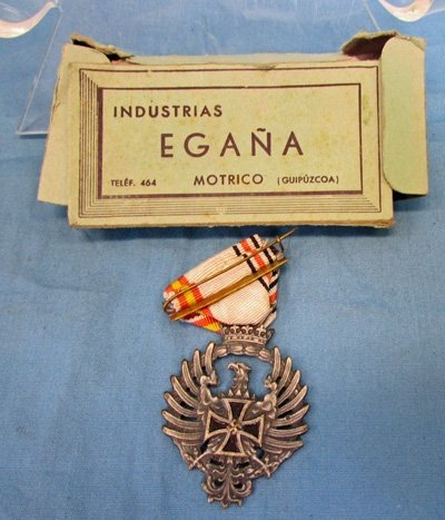  Spanish Blue Division Eastern Front Medal & Box — image 2