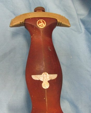  German WWII M1933 SA Enlisted Dagger, Transitional Model, Tiger Mfg, — image 3