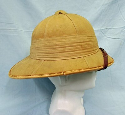  Belgian, Korean War Era, British Pattern Wolseley Sun Helmet, Levior 1954 — image 4