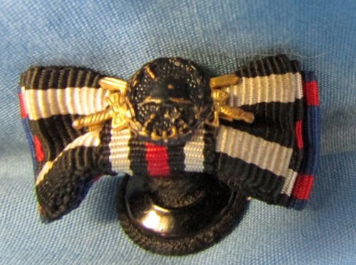 German WWI Four Place Lapel Ribbon & Black Wound Badge Button — image 3