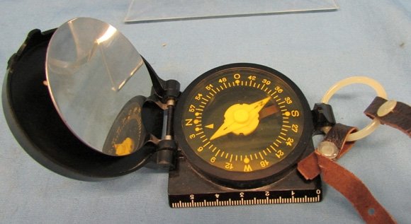  German Cold War Era DDR Marching Compass & Box — image 4