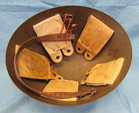  Czech WWII M32-34 Army Steel Helmet, Complete — image 4