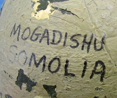  Gulf War Era Iraqi Souvenir Helmet — image 4