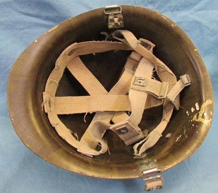  Gulf War Era Iraqi Souvenir Helmet — image 6