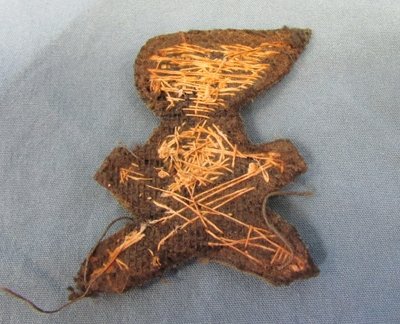  Italian WWII Artillery Officers Bustina Hat Insignia — image 3