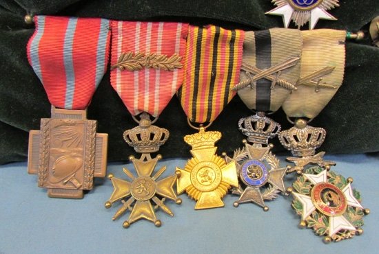  Belgian WWI, Identified, 13 Piece Medal & Photograph Lot — image 6