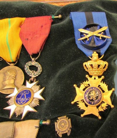  Belgian WWI, Identified, 13 Piece Medal & Photograph Lot — image 7