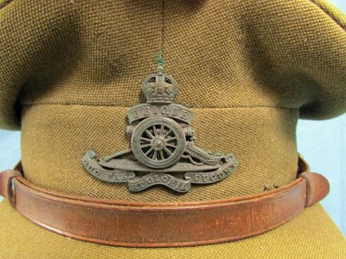  British WWII Royal Artillery Officers Service Visor Hat — image 3