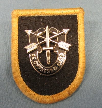  US Vietnam War Special Forces Beret Insignia — image 3