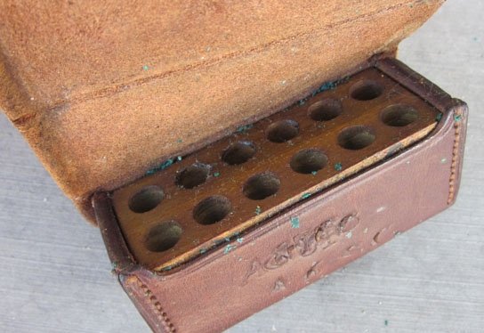 US Pre WWI, .38 Pistol Ammunition Pouch, RIA 1905, Brown Leather — image 4