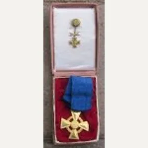 Austrian Post-WWI Legion of Honor Cross, Pro Patria, with Miniature