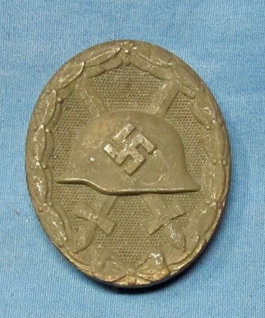 German WWII Silver Wound Badge, Zinc — image 2