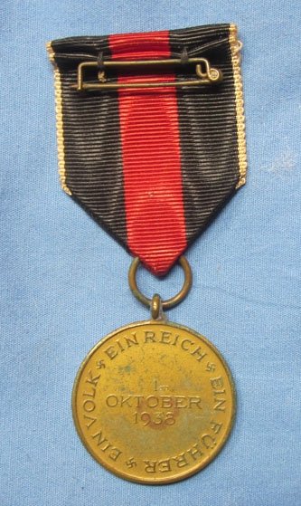 German WWII Czech Occupation Medal, October 1938 — image 3