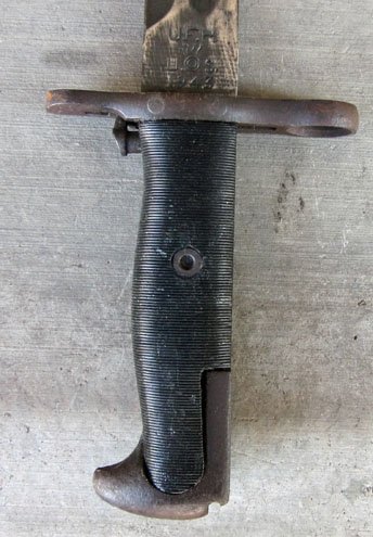 US WWII M1905/42 Bayonet & Scabbard, UFH 1943 — image 3