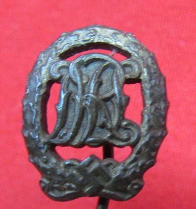 German WWII Bronze DRL Sports Badge Stickpin, Wernstein Jena — image 3