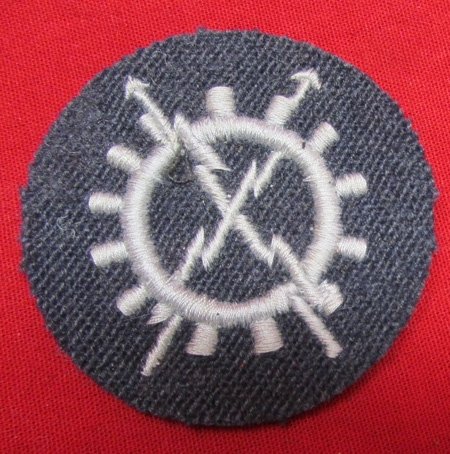 German WWII Luftwaffe Sleeve Rate Air Signals Equipment Administrator Sleeve Rate — image 2