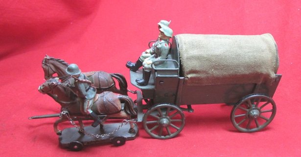 German WWII Elastolin-Lineol Horsedrawn Army Wagon with 3 Soldiers — image 2