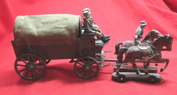 German WWII Elastolin-Lineol Horsedrawn Army Wagon with 3 Soldiers — image 3