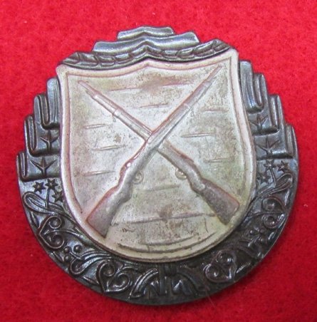 Czech WWII Infantry Marksmanship Badge, Silver Class — image 2
