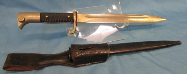  German WWII Wehrmacht Dress Bayonet & Frog, Eickhorn Mfg. Presentation Blade — image 3