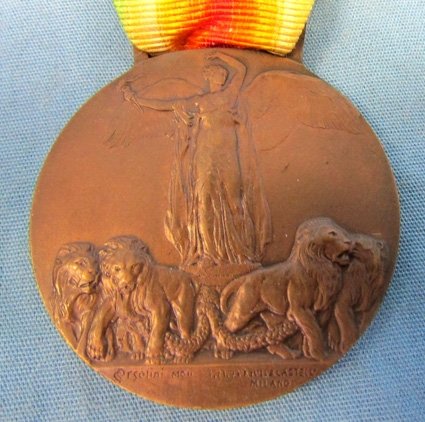  Italian WWI Victory Medal and Ribbon — image 3