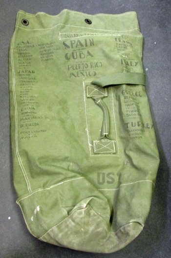 US Korean War Era Issue Duffle Bag, Cities & Countries, Spanish Toreador — image 2