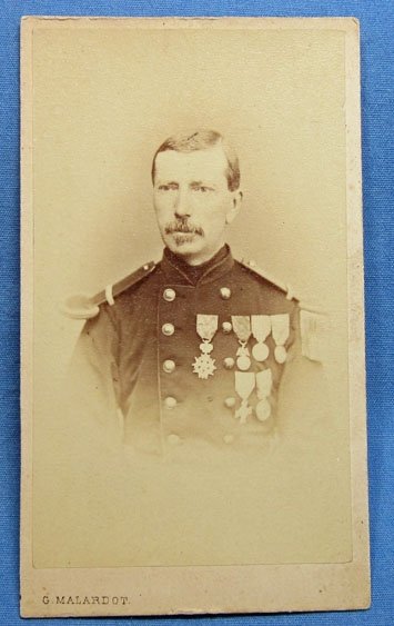 French, Second Empire Era CDV, Decorated Soldier — image 2
