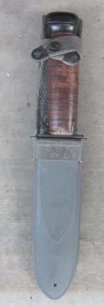 US WWII, USN Mk1 Utility Knife, Camillus Mfg, Plastic Pommel — image 4