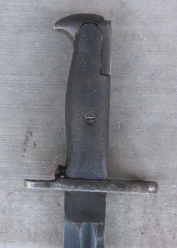 US WWII M1 Garand Bayonet & Scabbard, UFH 1943, Spearpoint Blade — image 2