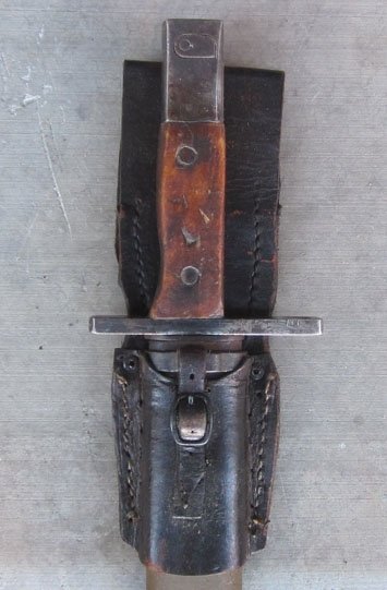 Japanese WWII Type 30 Bayonet, Late War, Rectangular Guard, TALW — image 2