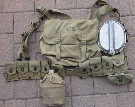 US WWII Army Rifleman Equipment Set, Light OD Canvas — image 2