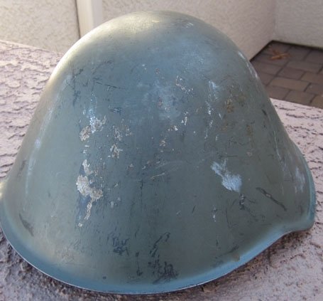 German Cold War Era NVA DDR Steel Helmet, 1978 Issue — image 5