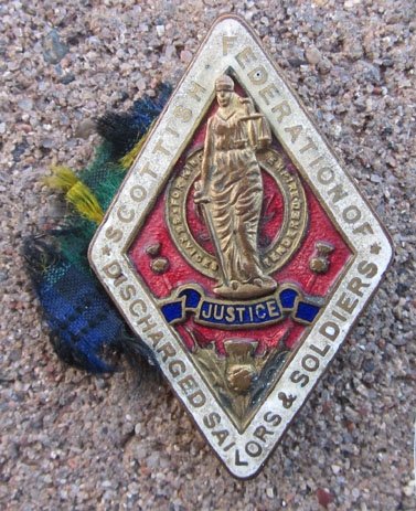 British WWI Identified P07 Enlisted Service Coat & Trio Medals, Highland RFA T — image 19