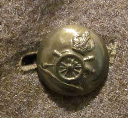 British WWI Identified P07 Enlisted Service Coat & Trio Medals, Highland RFA T — image 7