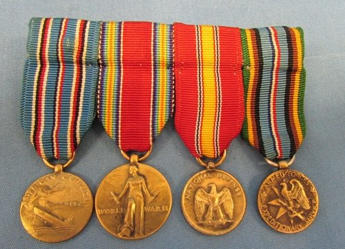  US WWII-Cold War 4 Place Miniature Medal Bar — image 3