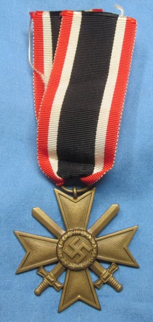German WWII War Service Cross 2nd Class, with Swords, Early Quality — image 2