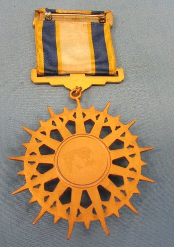  US Cold War Era Air Force Distinguished Service Medal — image 3