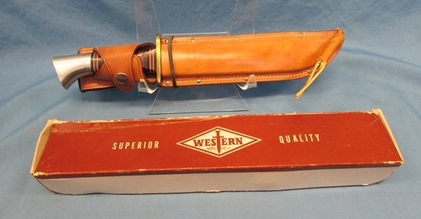  US Vietnam War Era L46-8 Hunting Knife, Original Box — image 2