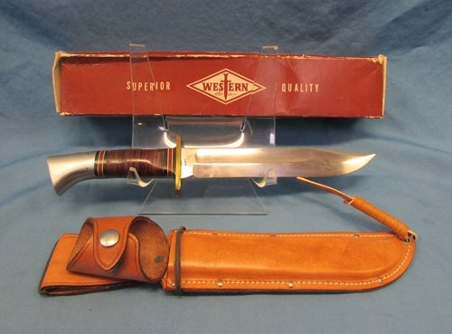  US Vietnam War Era L46-8 Hunting Knife, Original Box — image 3