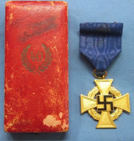 German WWII Cased 40 Year Faithful Service Cross, Souvenir, Fall of Port of Brest 1944 — image 2