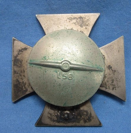 German WWII Iron Cross 1st Class Screwback, L58 — image 3