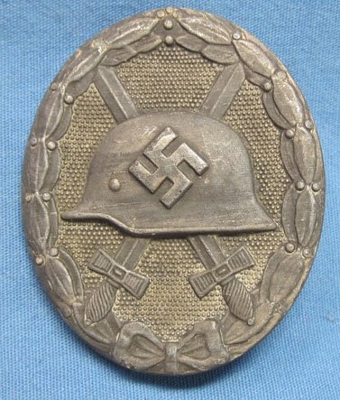 German WWII Silver Wound Badge, Maker Marked 30 — image 2