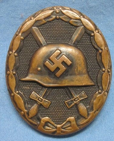 German WWII Wound Badge, Black, Maker Marked 107 — image 2