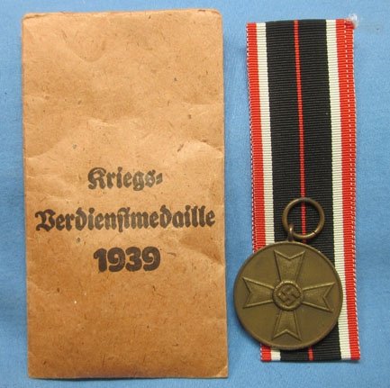 German WWII War Merit Medal & Envelope — image 2