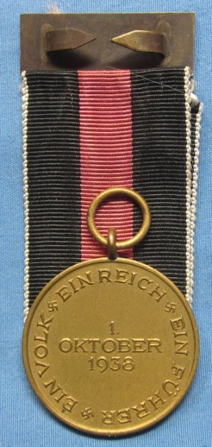 German WWII Czech Occupation Medal, Ribbon & Prague Castle Bar — image 4