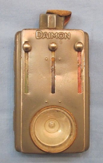 German WWII Daimon Pocket Flashlight — image 2